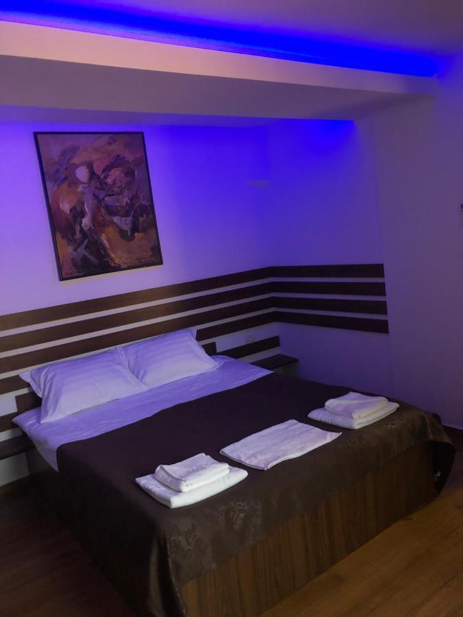 Apartament 2 Camere La Casa - Bucuresti Exteriör bild