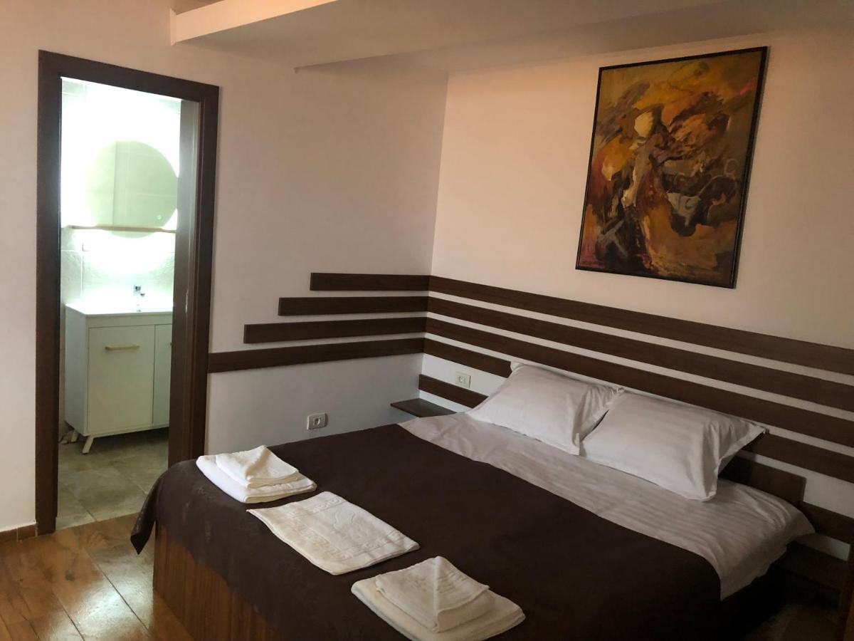 Apartament 2 Camere La Casa - Bucuresti Exteriör bild