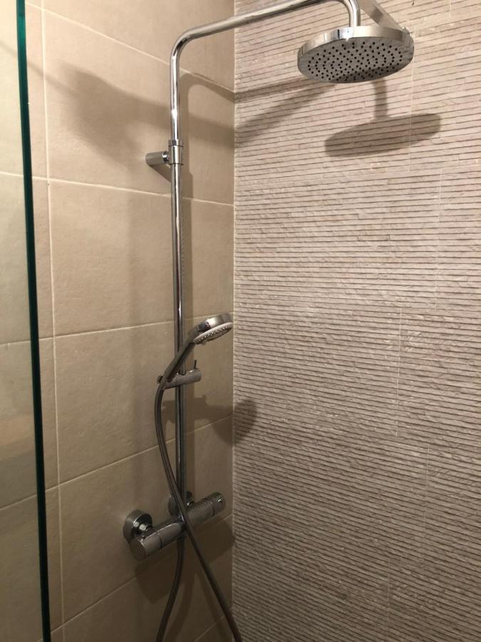 Apartament 2 Camere La Casa - Bucuresti Exteriör bild