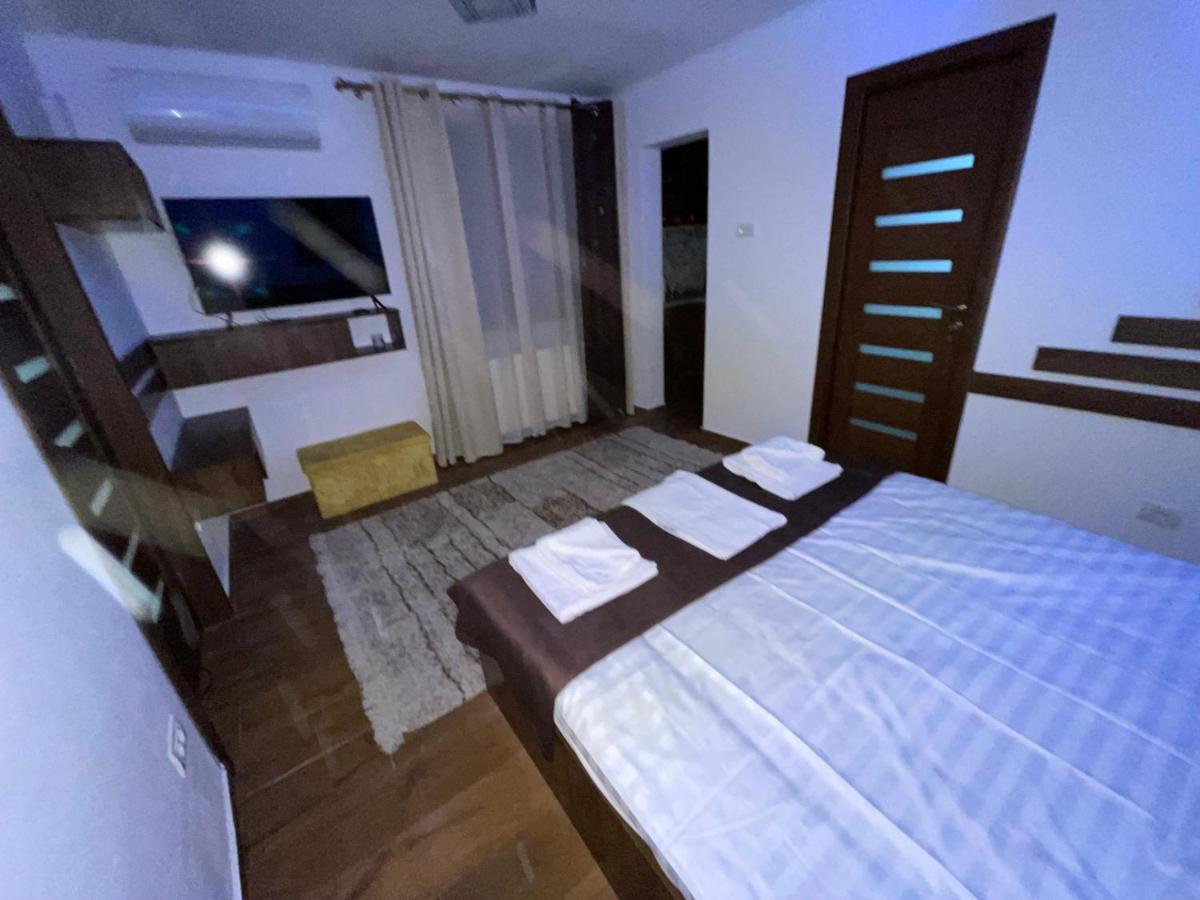 Apartament 2 Camere La Casa - Bucuresti Exteriör bild